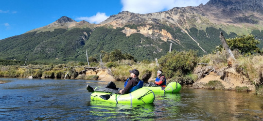 Packrafting en el río Olivia